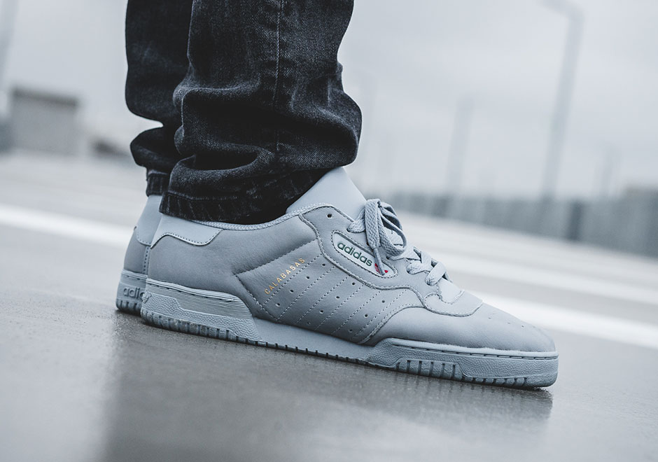 adidas original yeezy powerphase